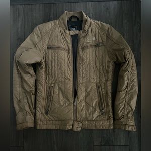 Northface super lightweight bomber jacket! 🔥🔥